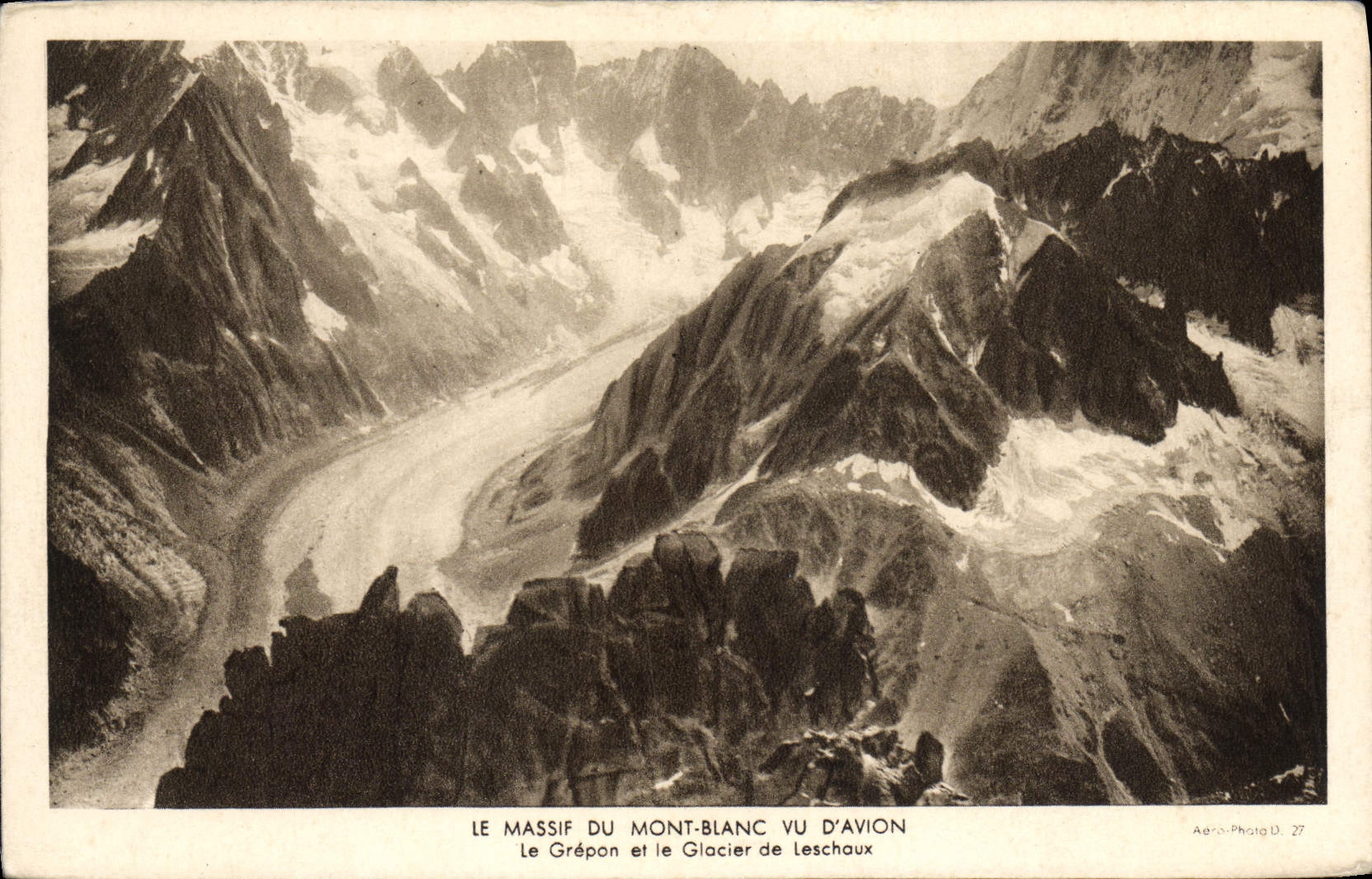 Le massif du Mont-Blanc vu d'Avion — Le Grépon et le Glacier de Leschaux — Aéro-Photo D. 27