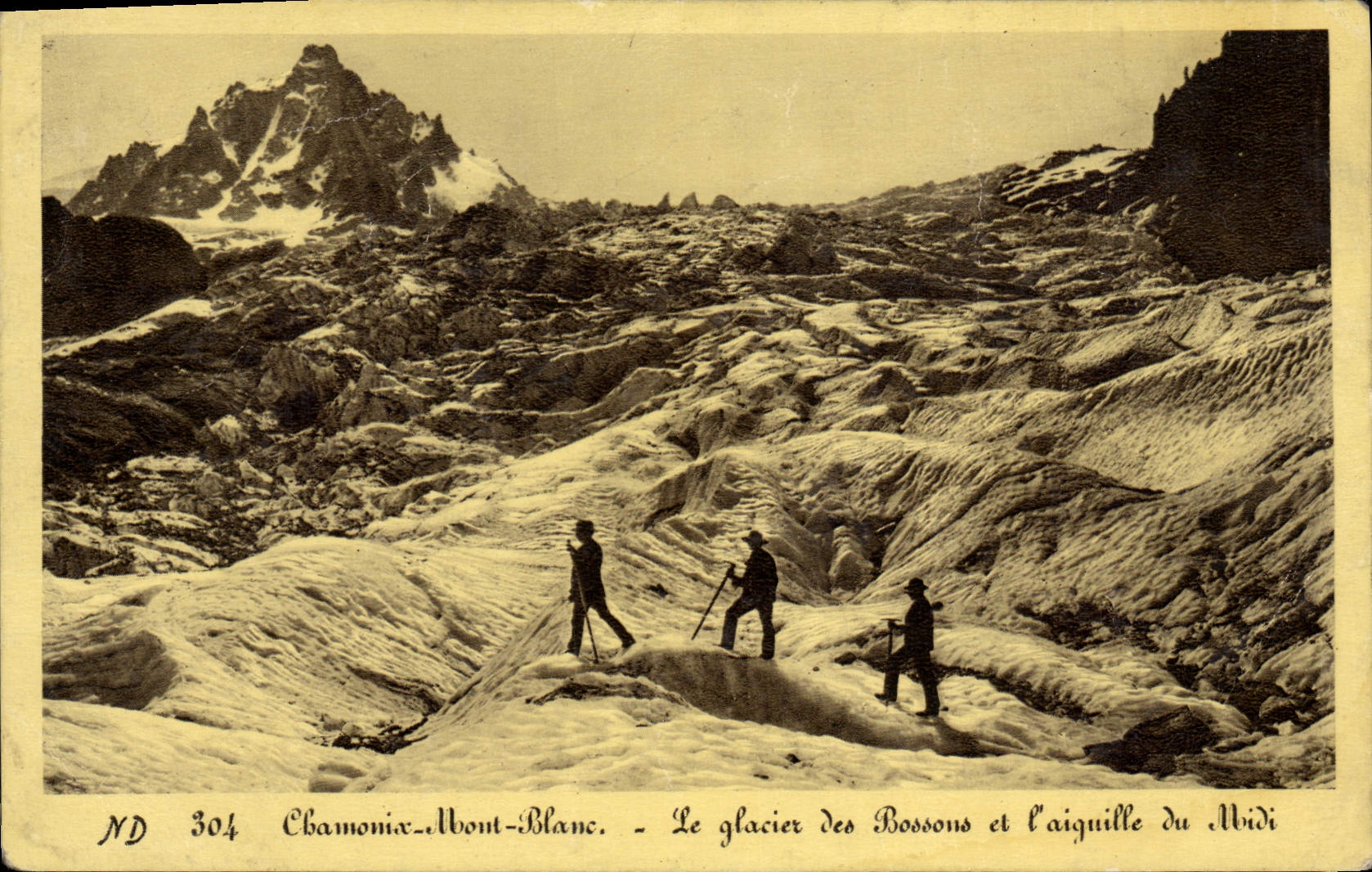 CPA Chamonix Mont Blanc Le Glacier Des Bossons Et aiguille Du Midi