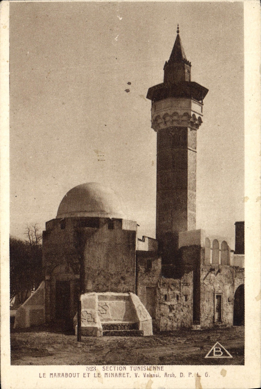 CPA Section Tunisienne Le Marabout Et Le Minaret Paris