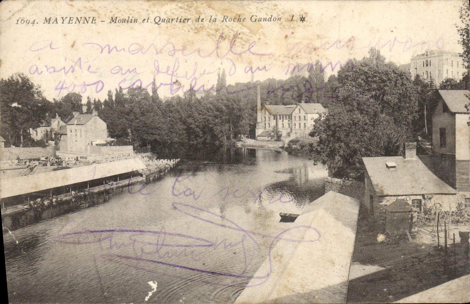CPA Mayenne Moulin Et Quartier De La Roche Gandon