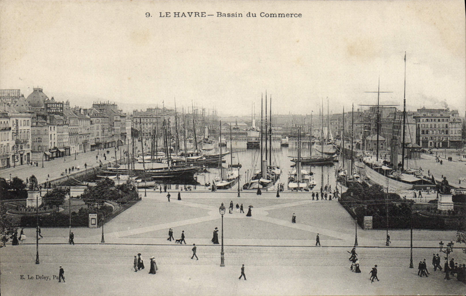 CPA Le Havre Bassin Du Commerce Bateaux