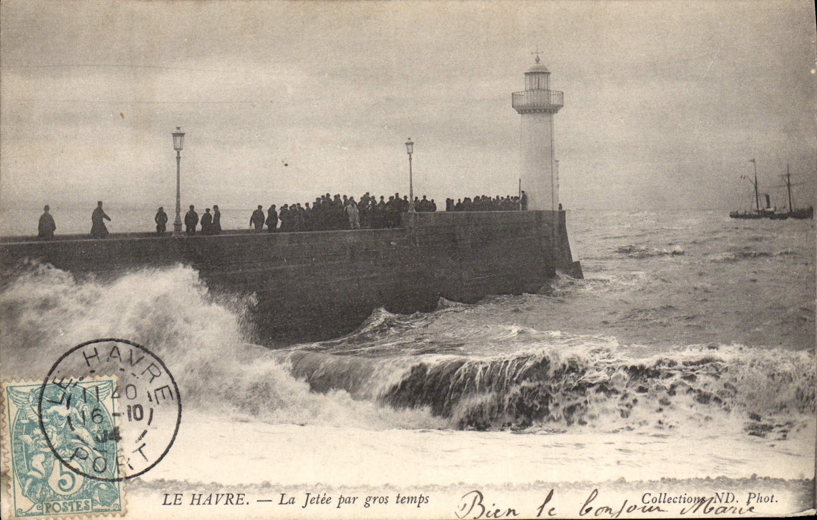 CPA Le Havre La Jetee Par Gros Temps Phare