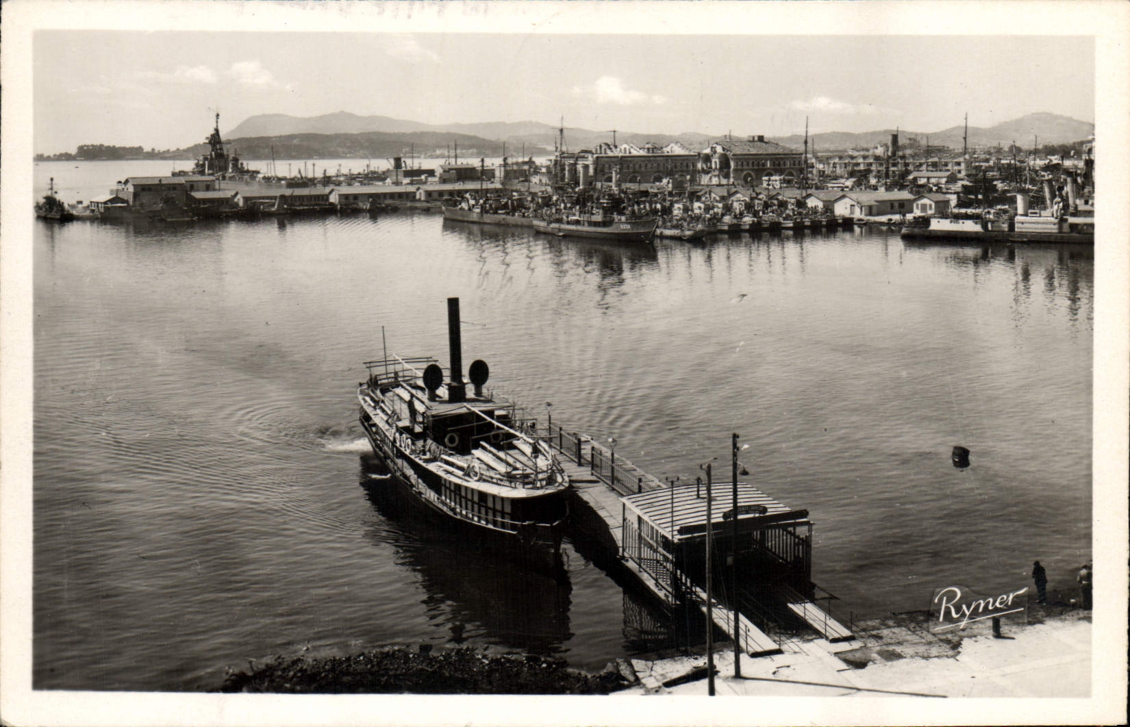 Vue sur le Port — Toulon — Éditions Ryner