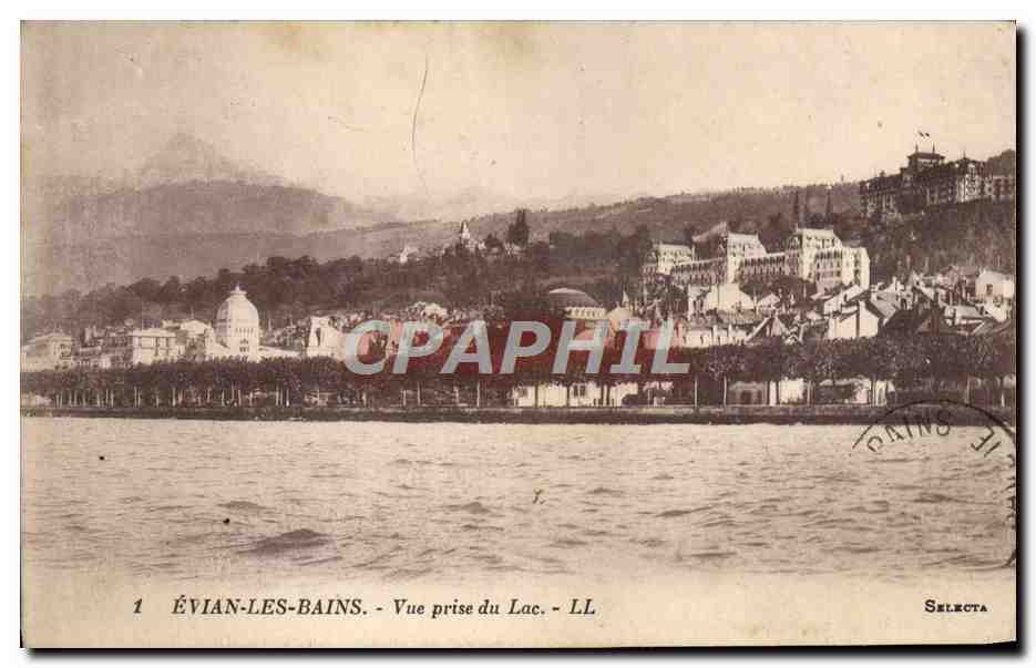 CPA Evian Les Bains Vue Prise du Lac