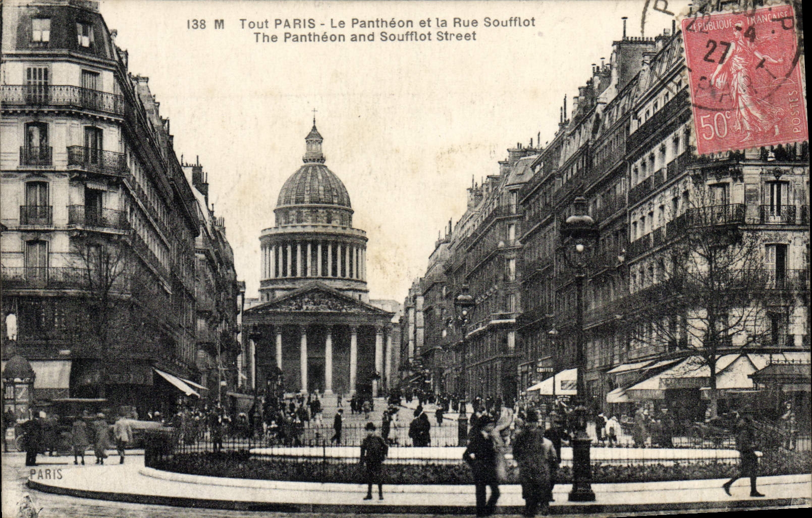 CPA Paris Le Pantheon et la rue Soufflot 