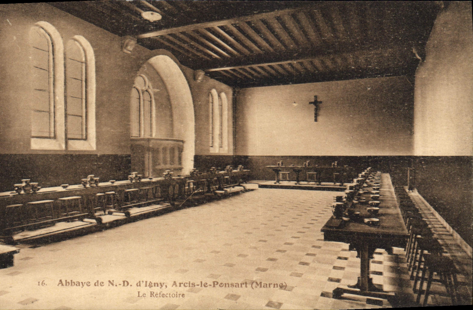 CPA Abbaye de Notre Dame d'lgny Arcis le Ponsart Le refectoire 