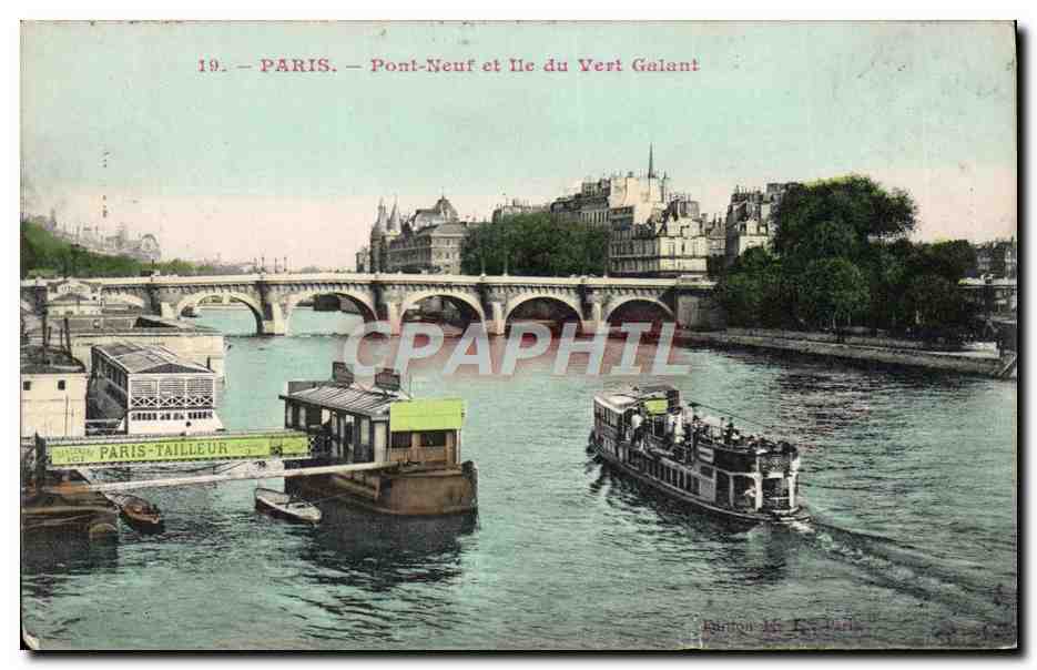 CPA Paris Pont Neuf et Ile du Vert Galant Bateau Peniche 