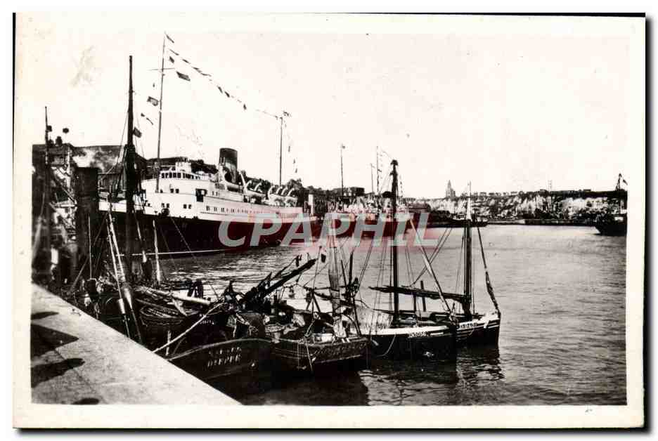 CPM Dieppe Le Port Les Paquebots