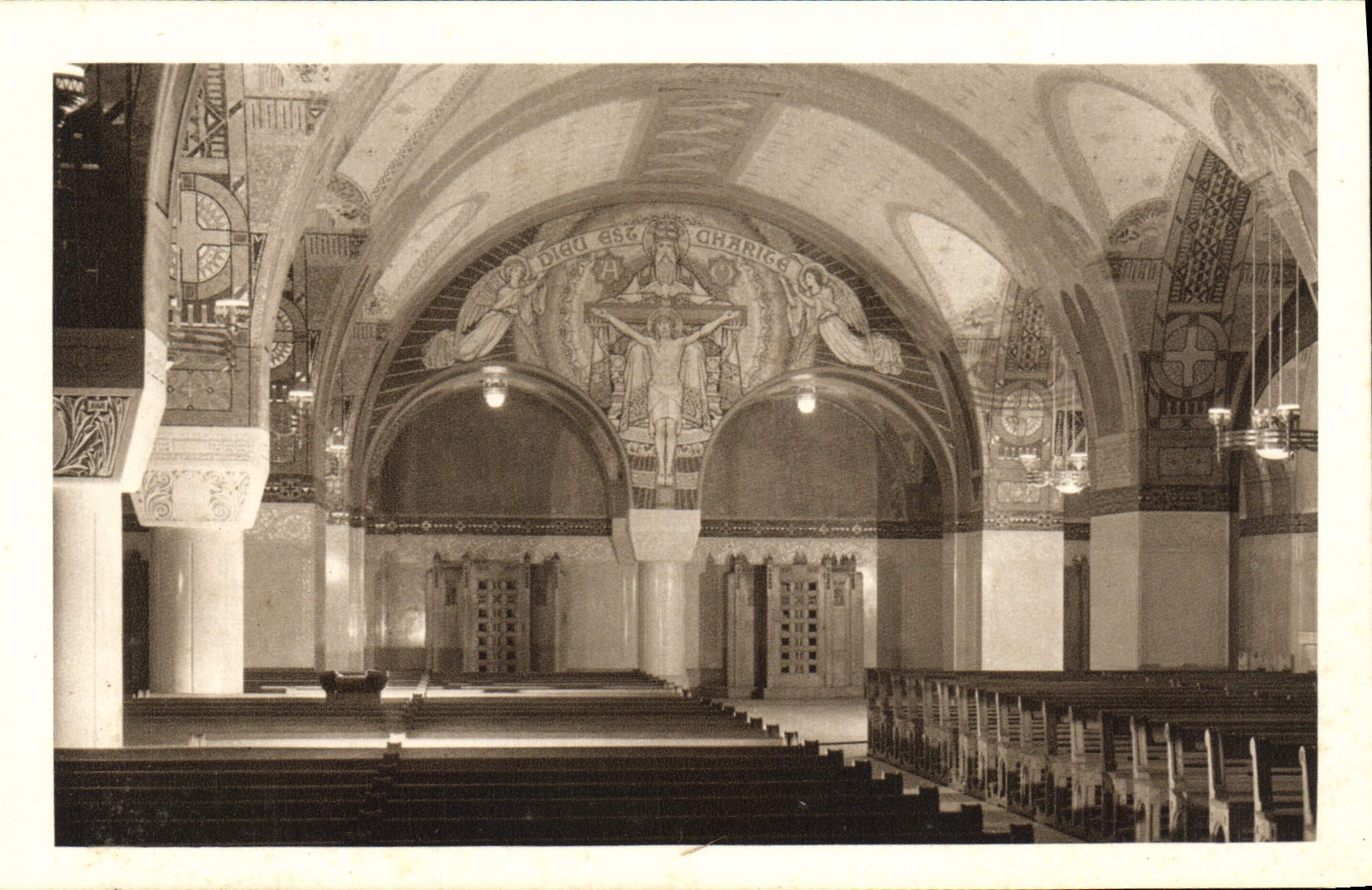 La Basilique de Lisieux — La Crypte. Mosaïque de la Sainte Trinité — Déposé - Reproduction - Dreyeiger-Paris