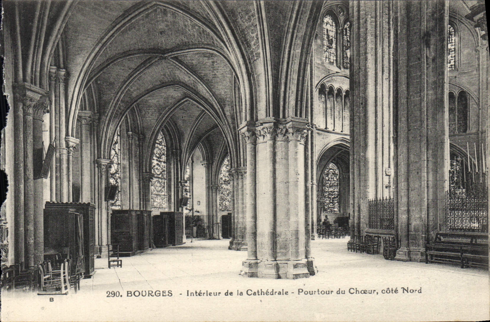 Bourges - Intérieur de la Cathédrale - Pourtour du Chœur, côté Nord