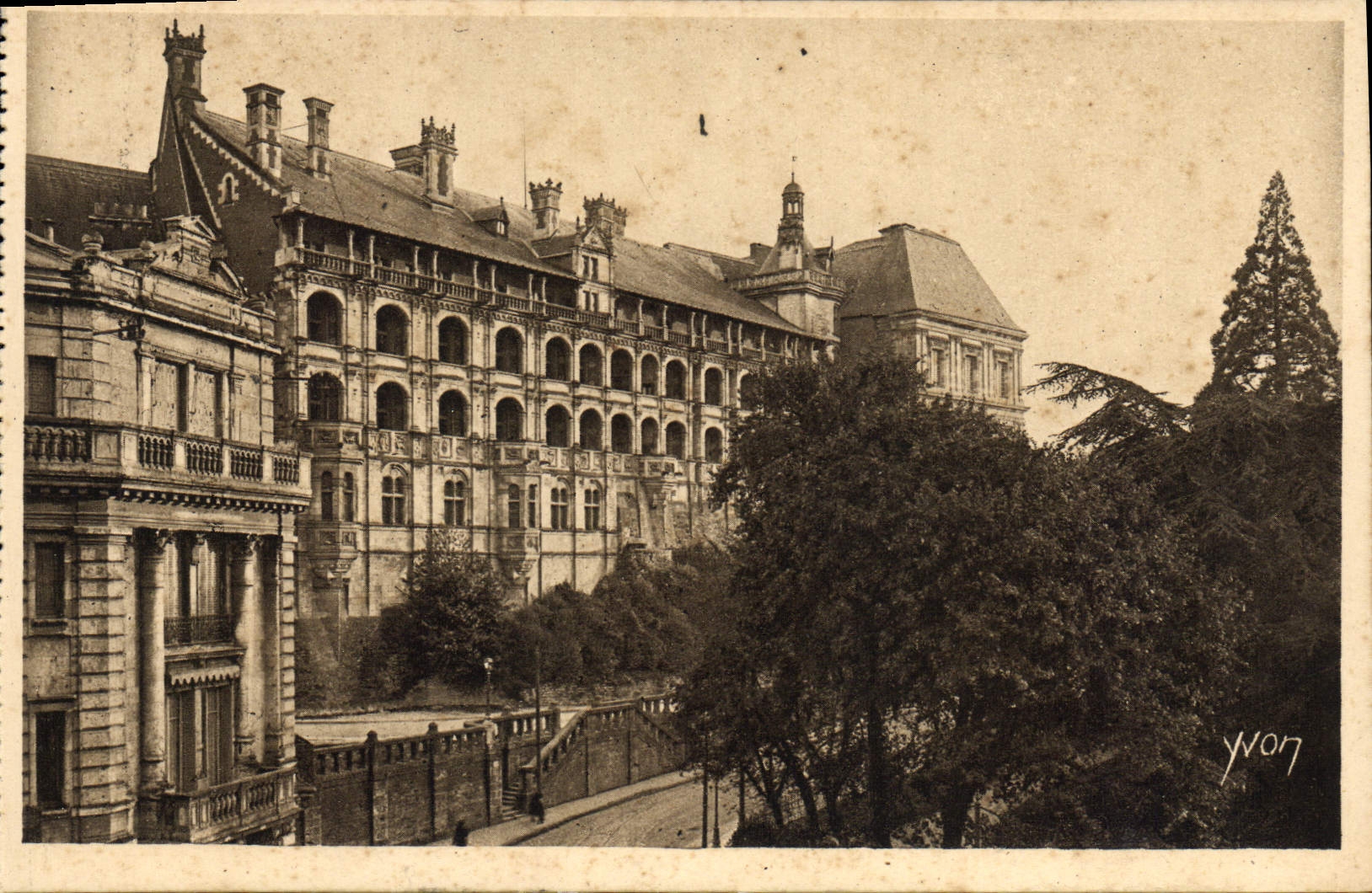 Schloss Blois — Flügel François Ier — Édition d'Art YVON