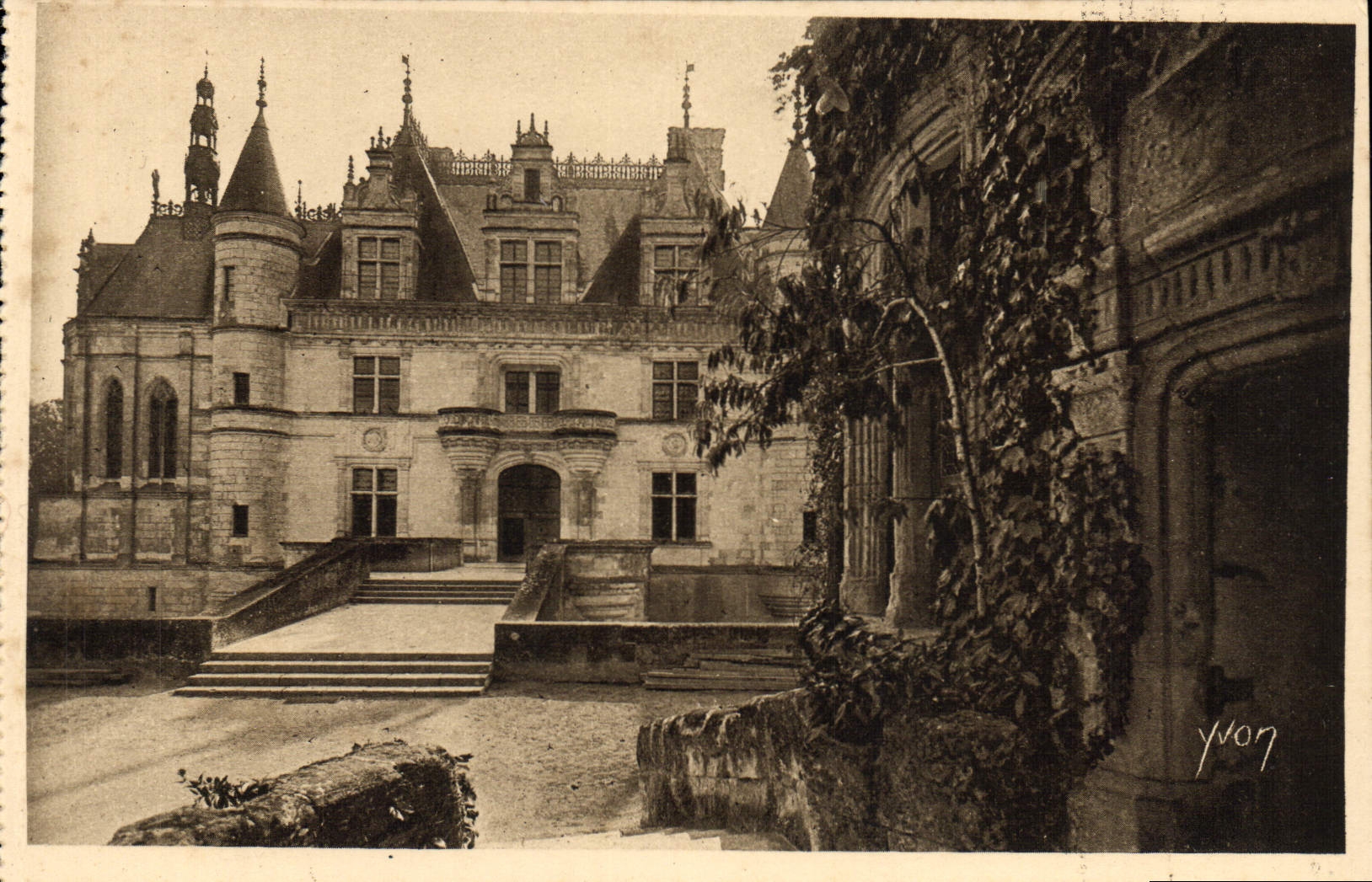 CPA Chateau De Chenonceaux Aile Thomas Bohier et detail de la Tour des Marques
