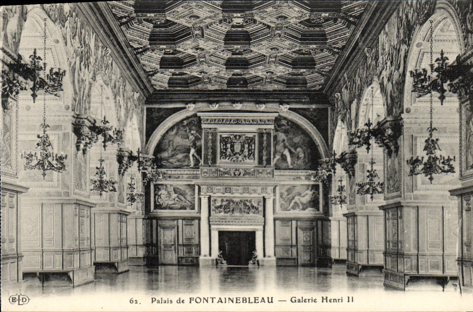 Palais de FONTAINEBLEAU — Galerie Henri II