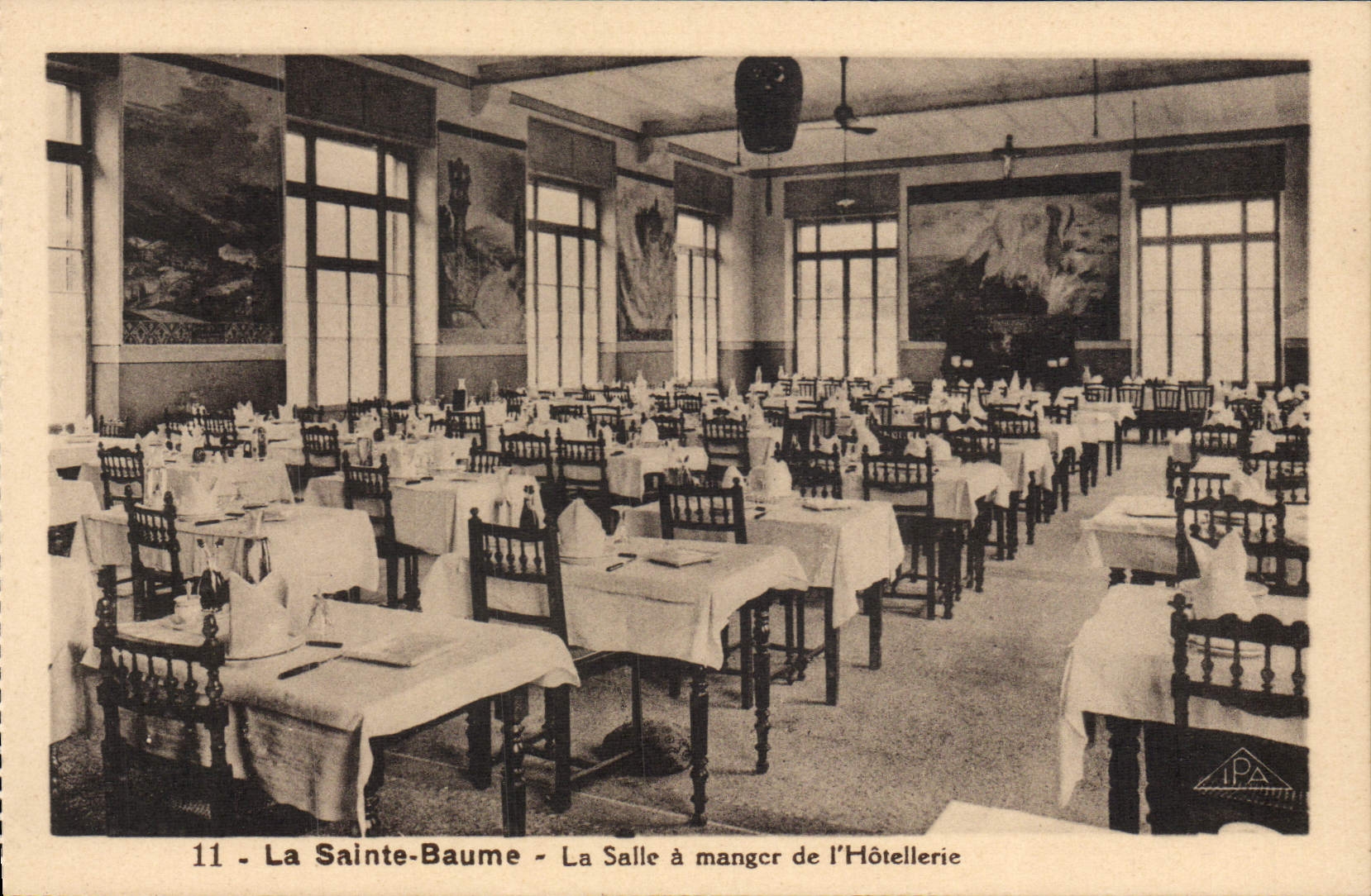 La Sainte-Baume - La Salle à manger de l'Hôtellerie — IPA, n°11