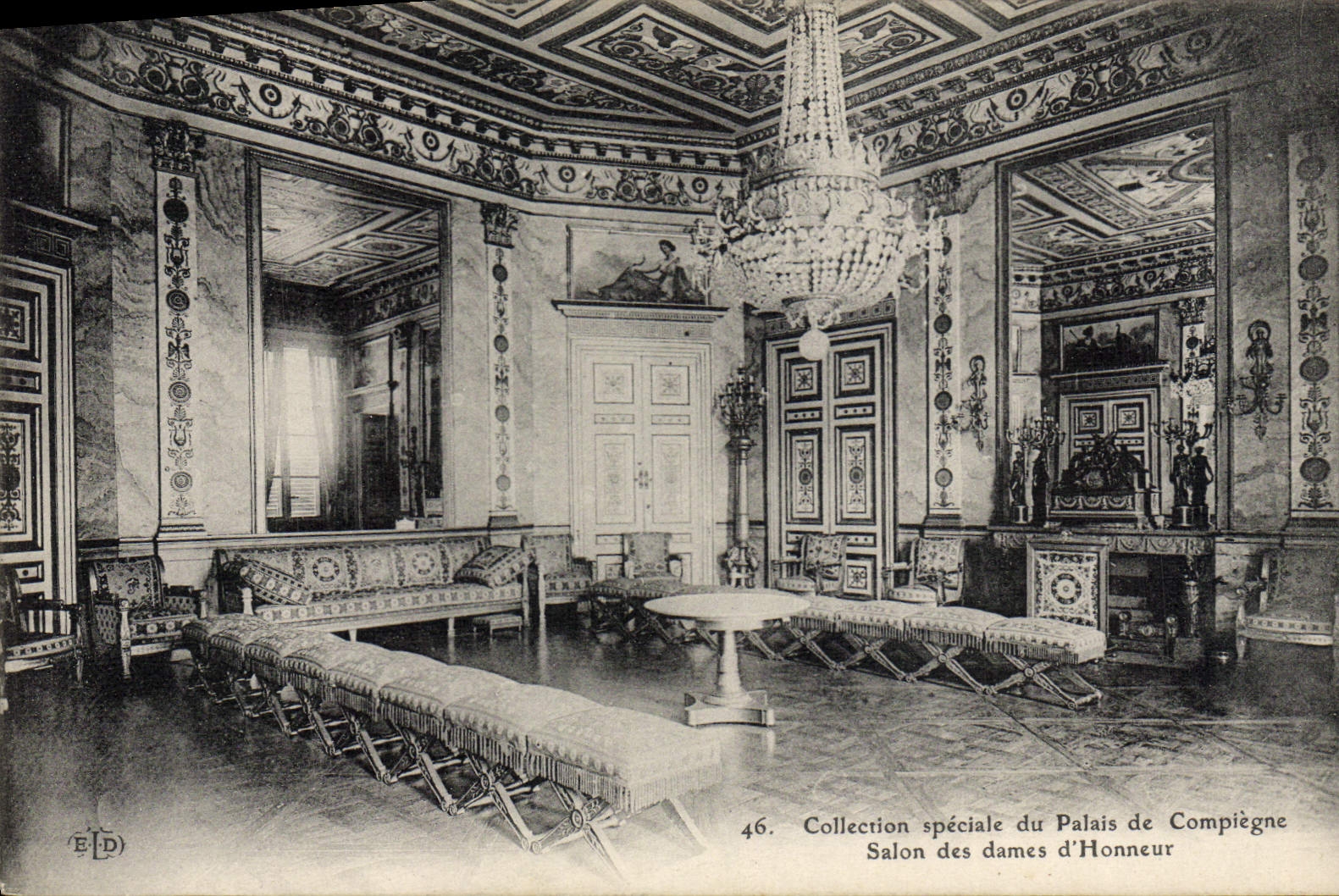 CPA Compiegne Palais Salon des dames d'honneur