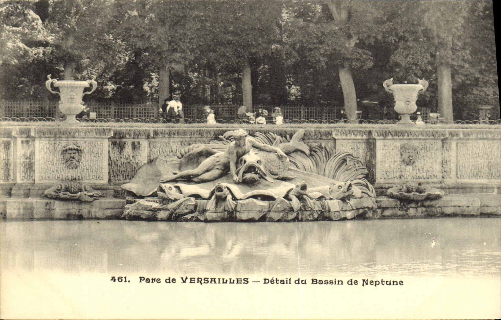 Parc de VERSAILLES — Détail du Bassin de Neptune — Héliotypie A. Bourdier