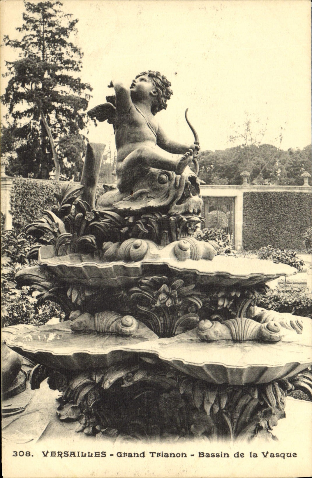 CPA Versailes Grand Trianon Bassin De La Vasque