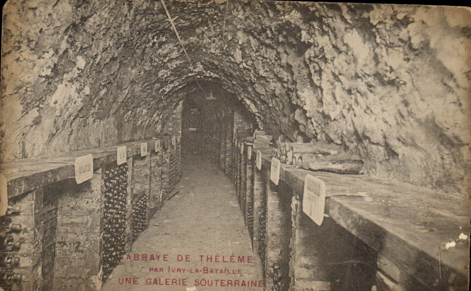 Abbaye de Thélème — Galerie souterraine — par Ivry-la-Bataille