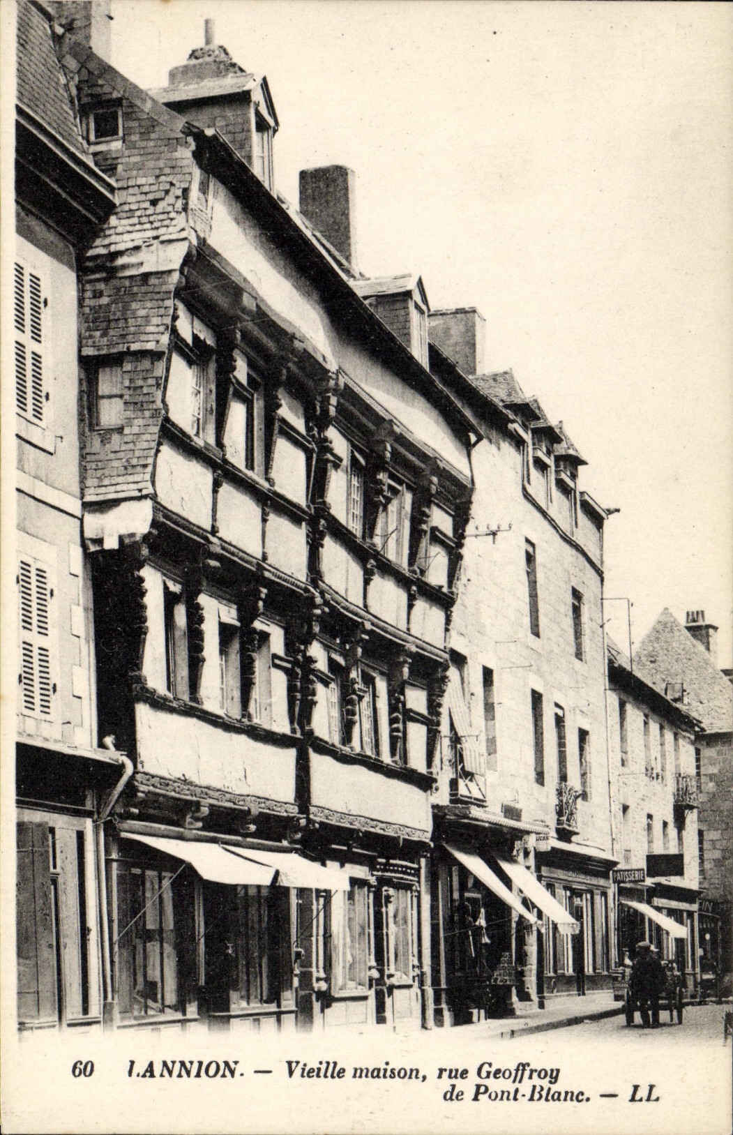 Lannion — Vieille maison, rue Geoffroy de Pont-Blanc — LL