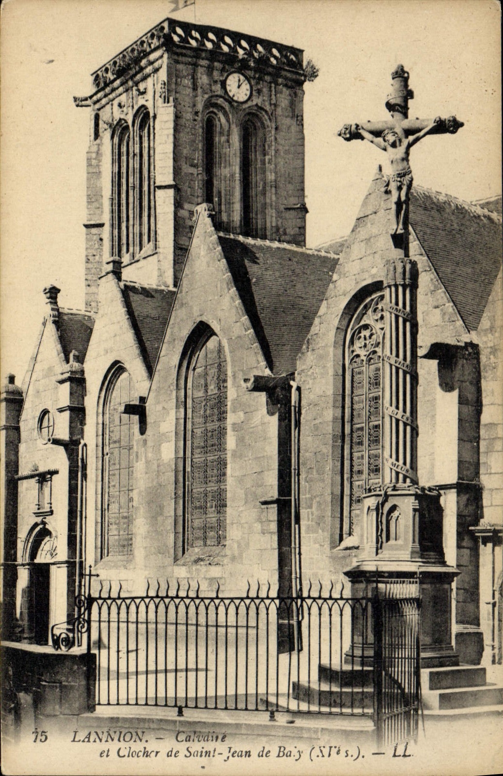 CPA Lannion Calvaire Et Clocher De Saint Jean De Baly