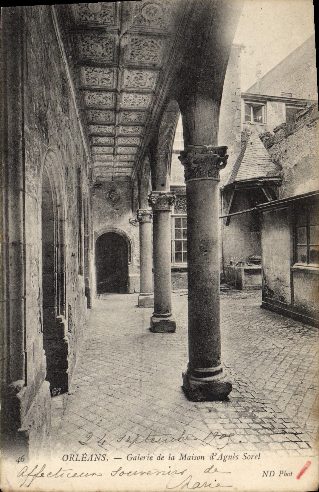 CPA Orleans Galerie De La Maison D'Agnes Sorel