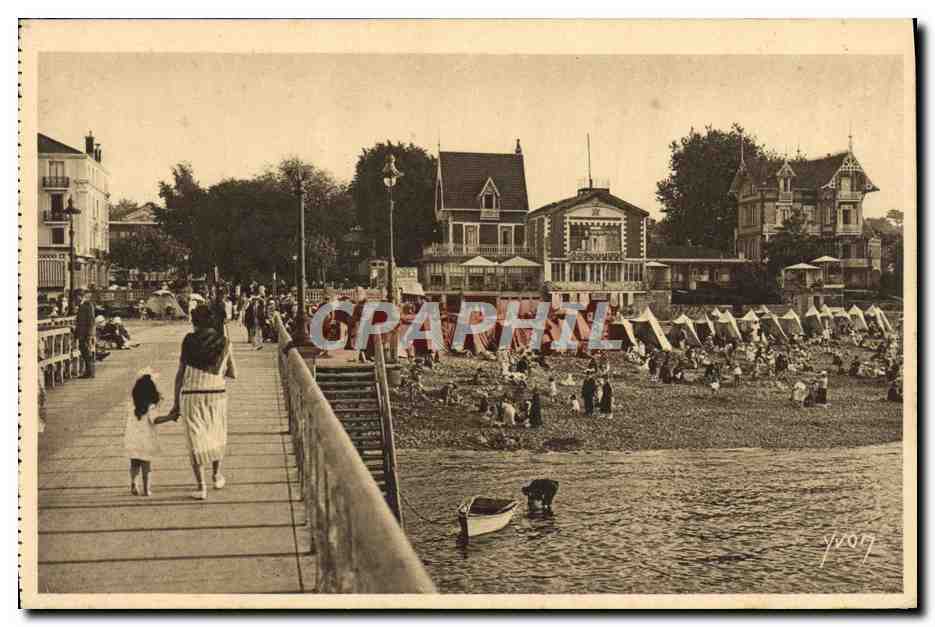 CPA Les Charmes De La Cote D'Argent Mer Et Foret Un Coin De La Plage D'Arcachon
