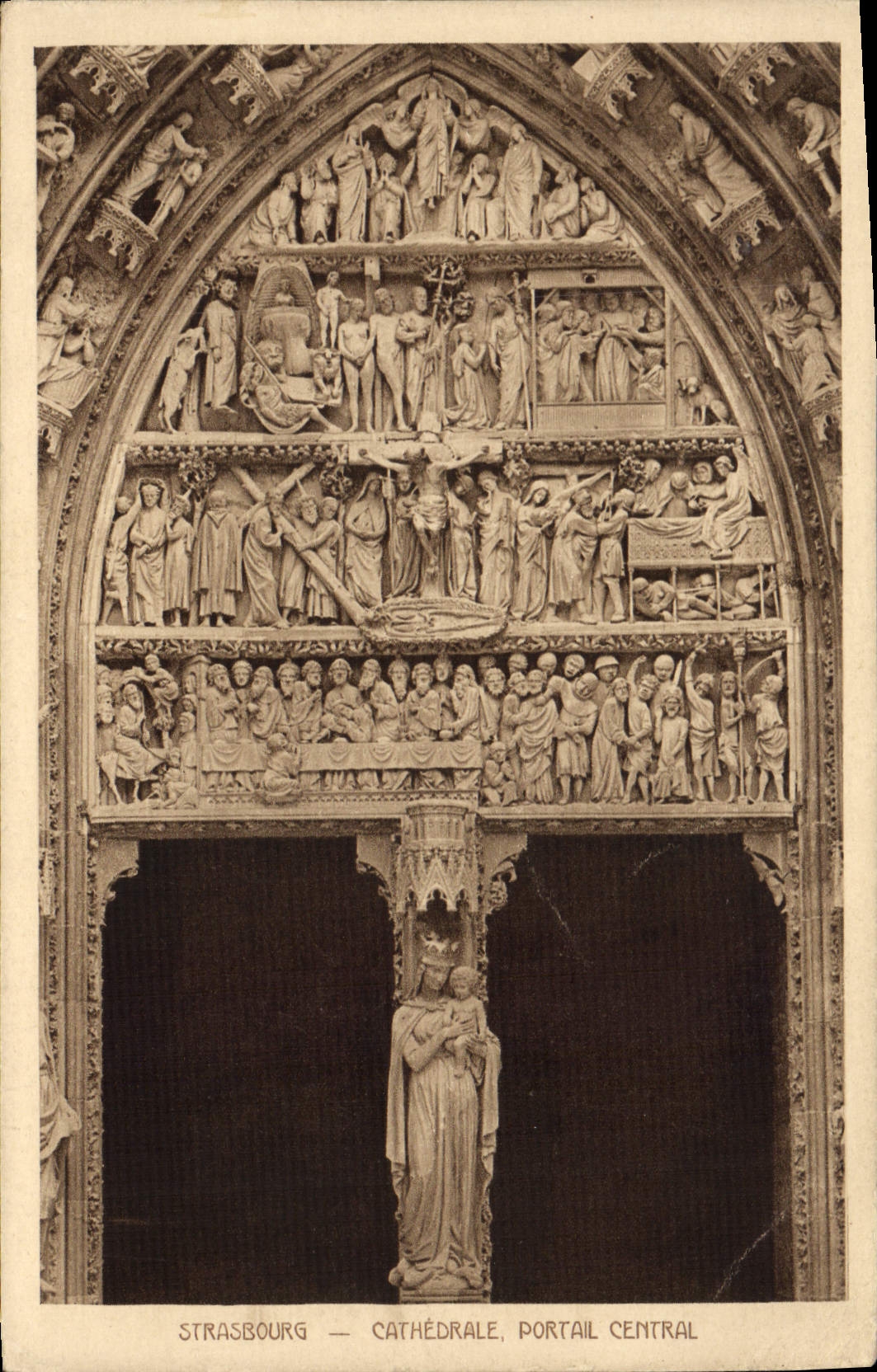 CPA Strasbourg Cathedrale Portail Central