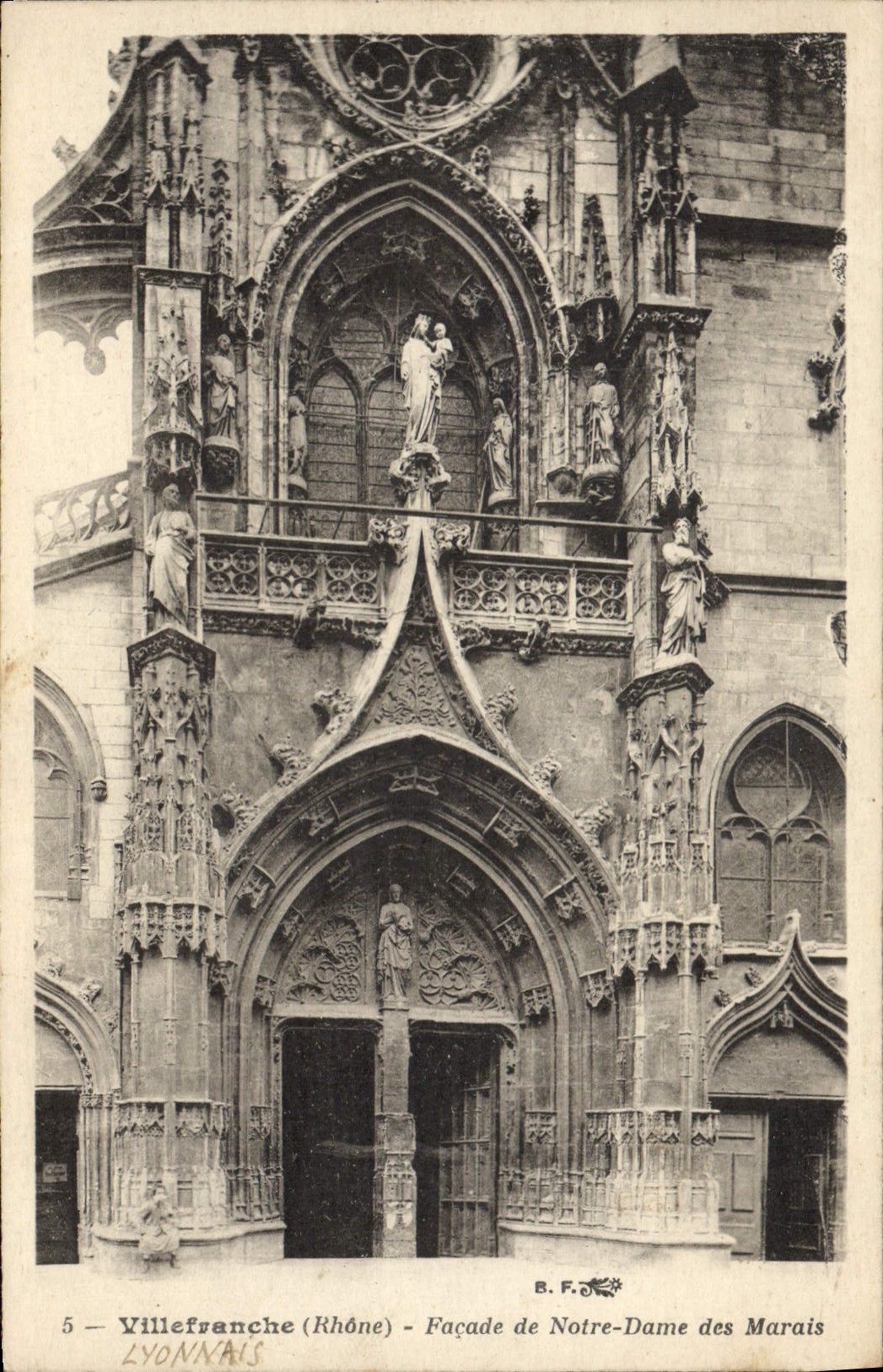 Villefranche (Rhône) — Fassade der Notre-Dame des Marais — B.F. Lyonnaïs