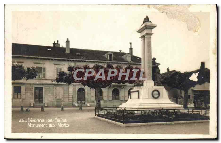 CPA Divonne les Bains Monument aux Morts