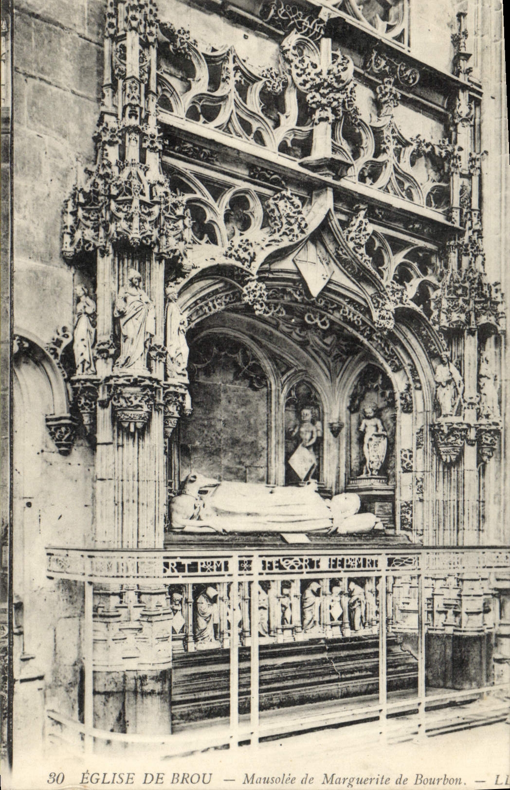 CPA Bourg Eglise de Brou Mausolee de Marguerite de Bourbon