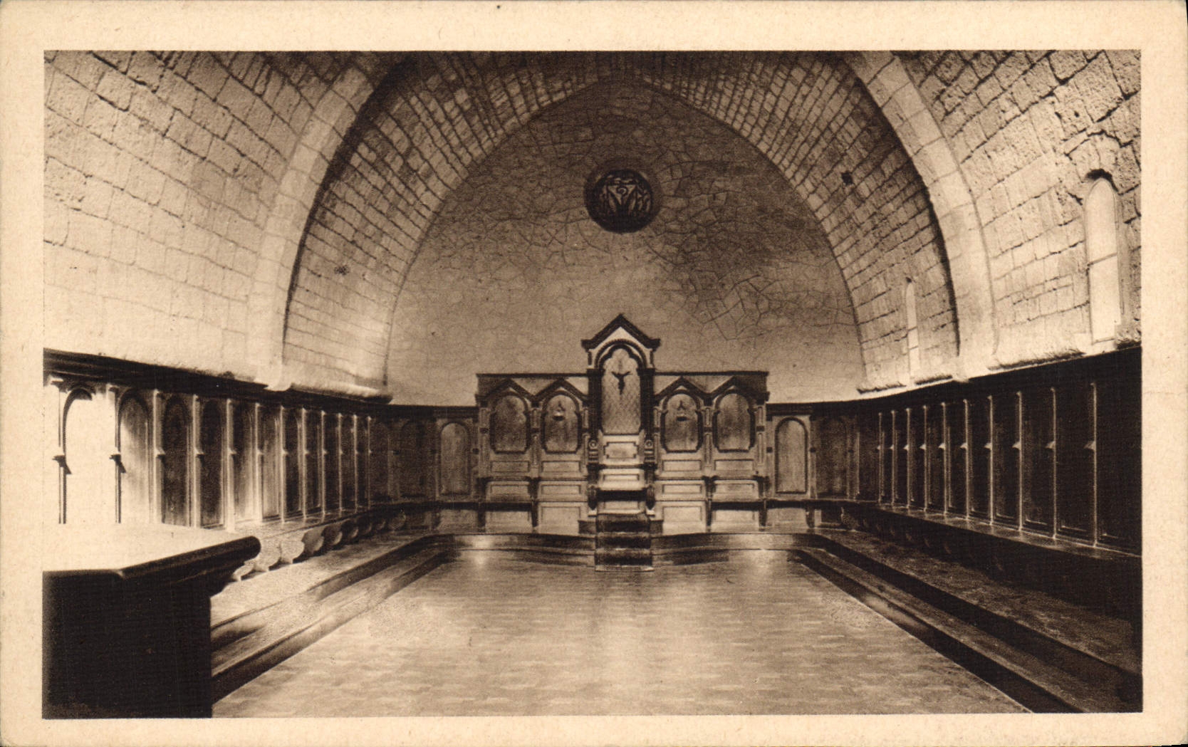 CPA Abbaye de Nd de Lerins Ile Saint Honorat Salle capitulaire