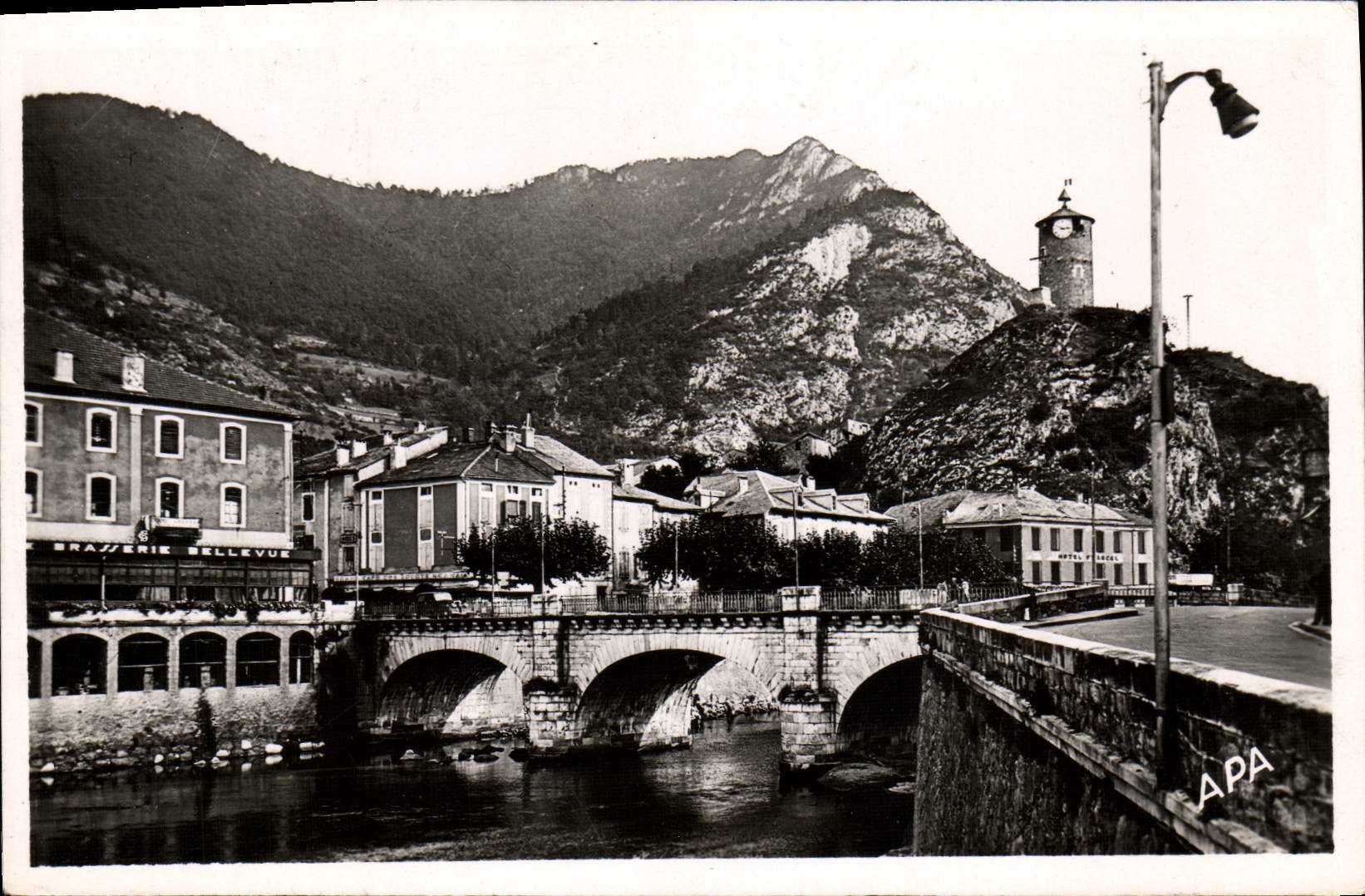 CPM Tarascon Sur Ariege Le Castella et le Pont sur l'Ariege