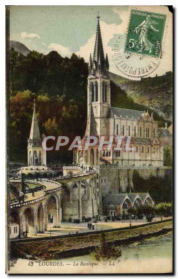 CPA Lourdes La Basilique