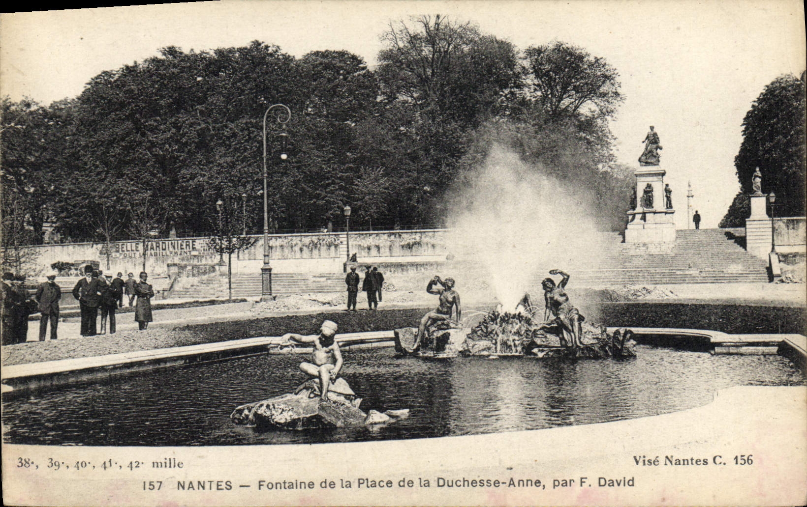 CPA Nantes Fontaine De La Place De La Duchesse Anne