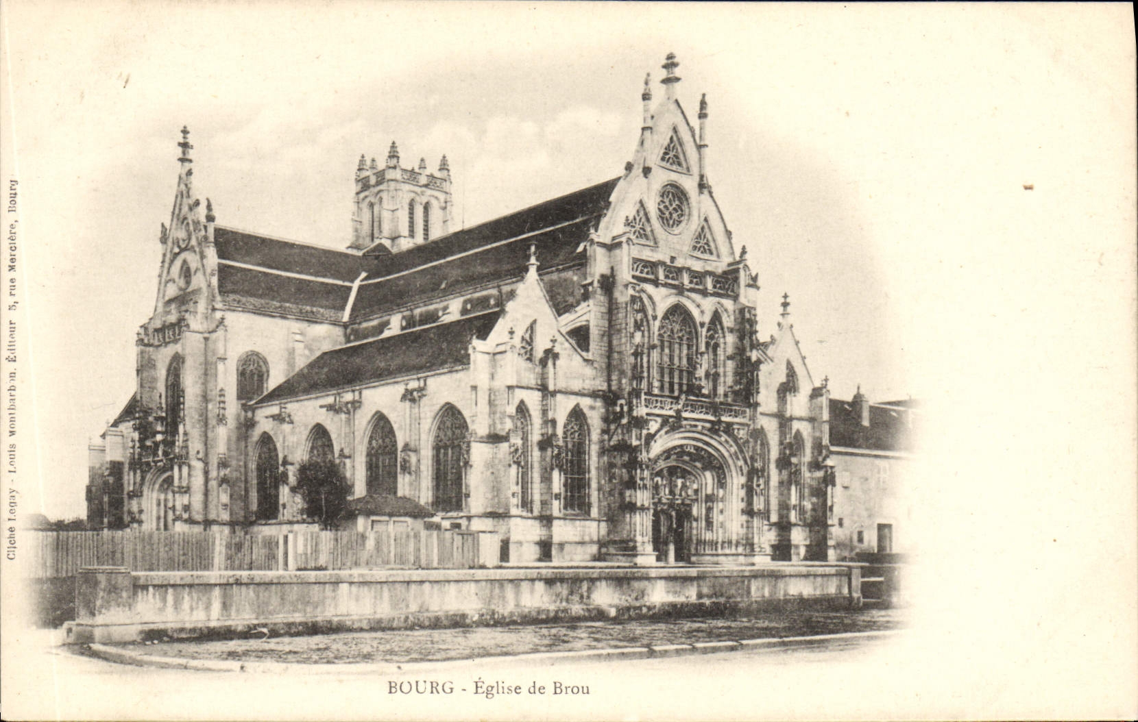 CPA Bourg Eglise De Brou