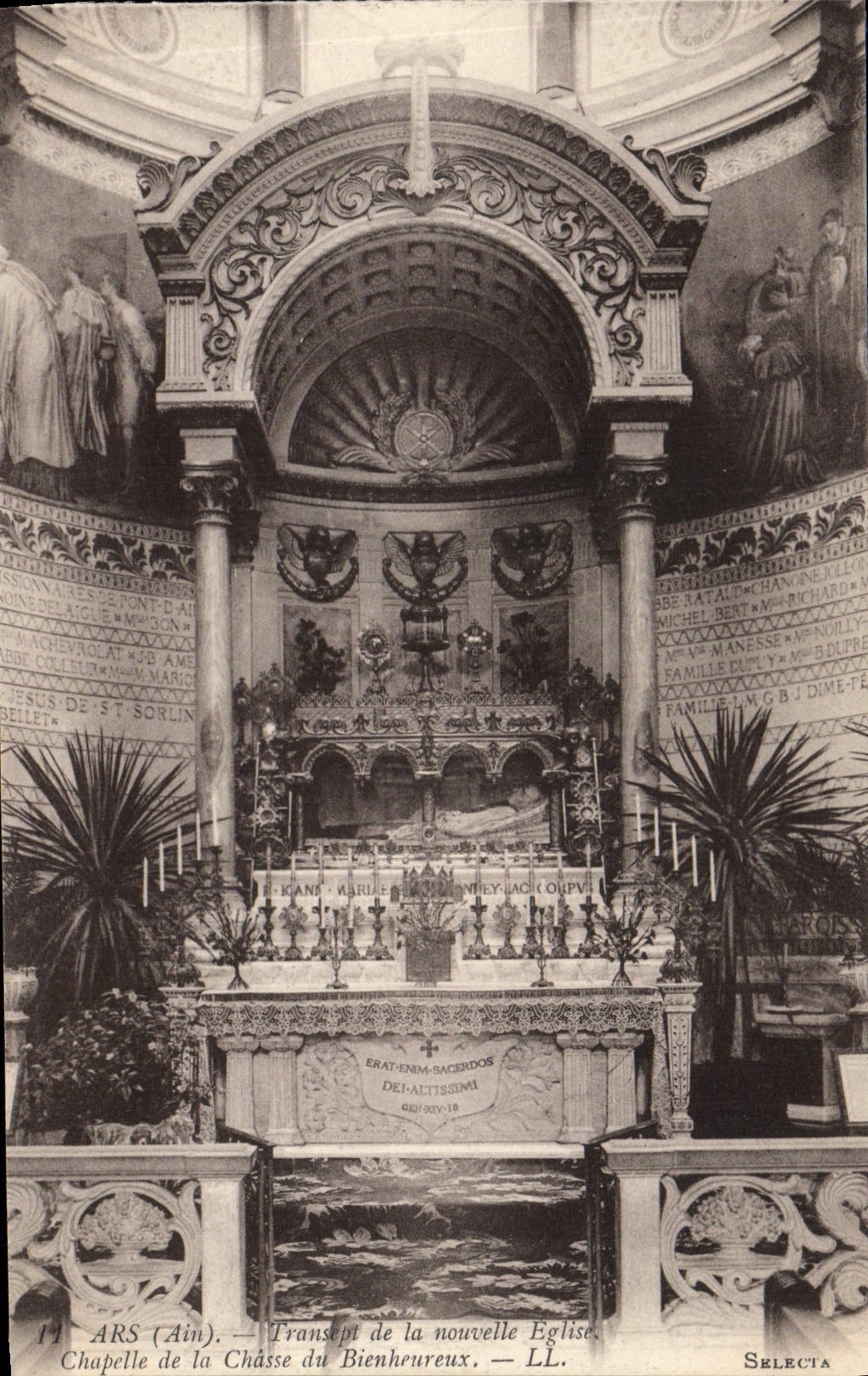 ARS (Ain) — Transcept de la nouvelle Église — Chapelle de la Châsse du Bienheureux — LL.
