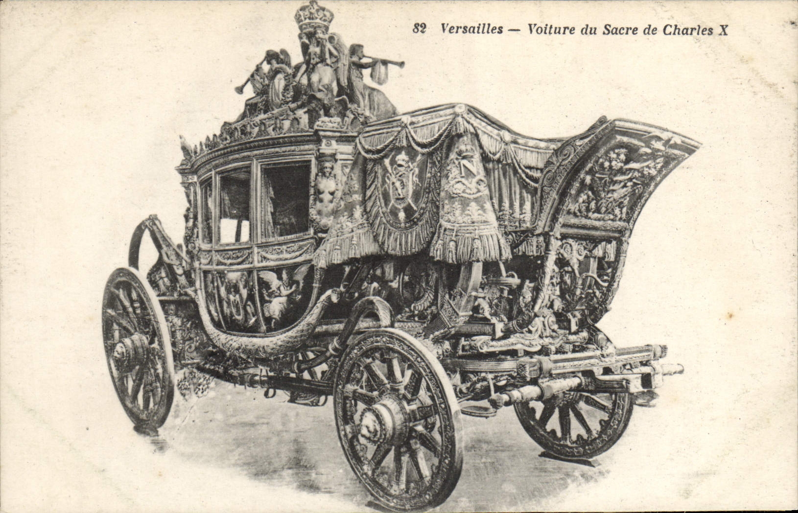 Versailles — Voiture du Sacre de Charles X — n°82
