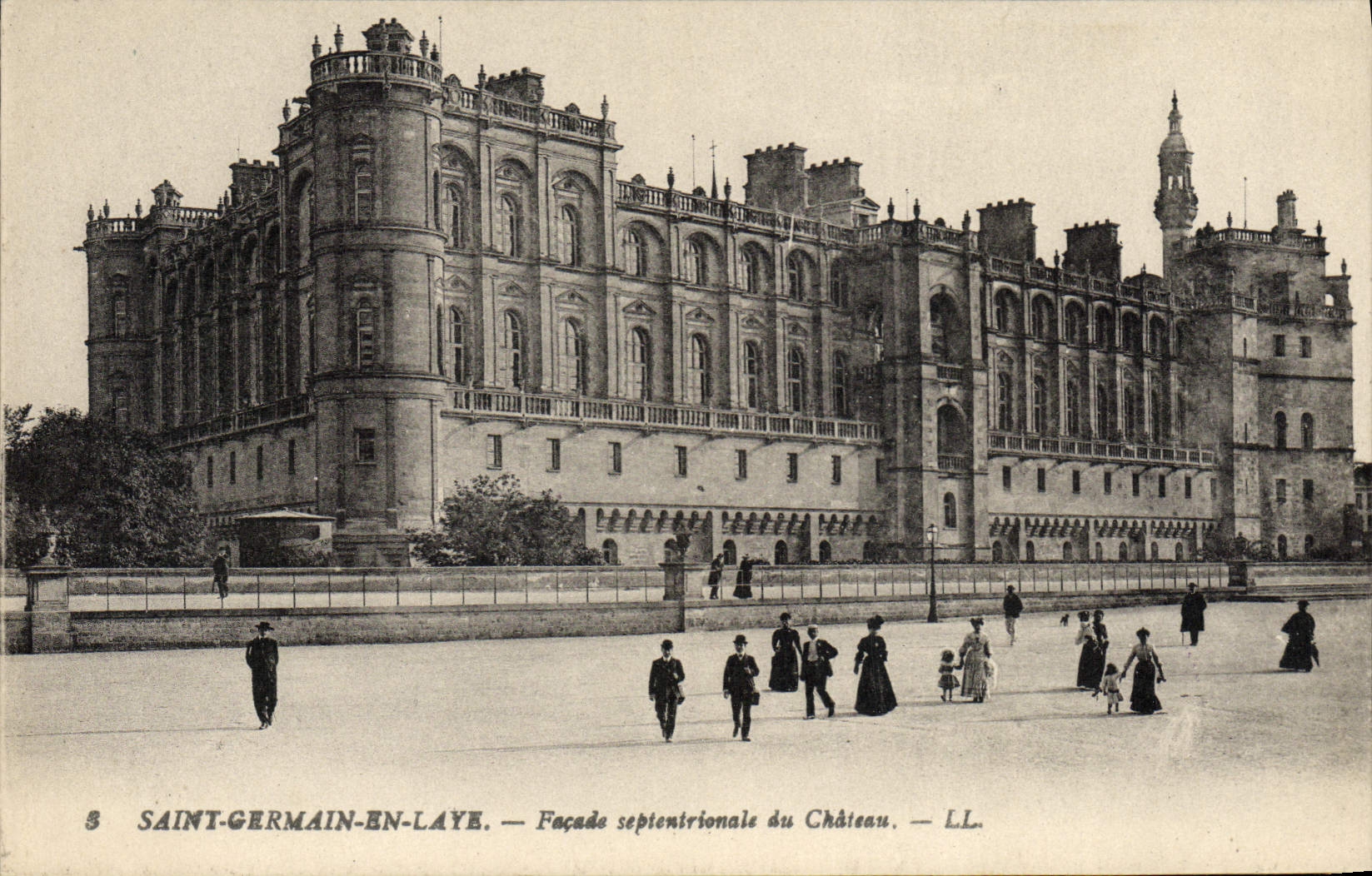 Saint-Germain-en-Laye — Façade septentrionale du Château — LL.