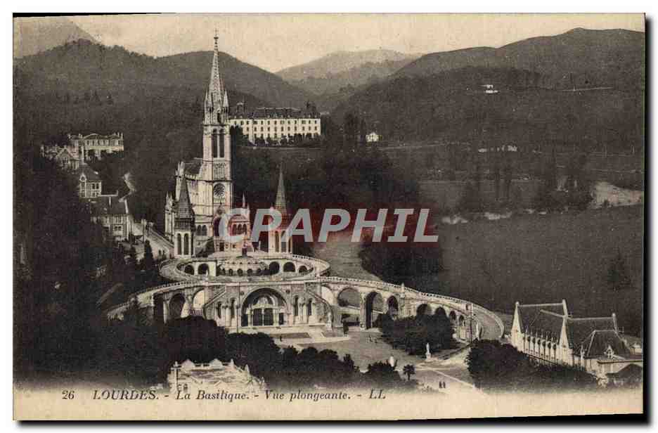 CPA Lourdes La Basilique Vue Plongeante