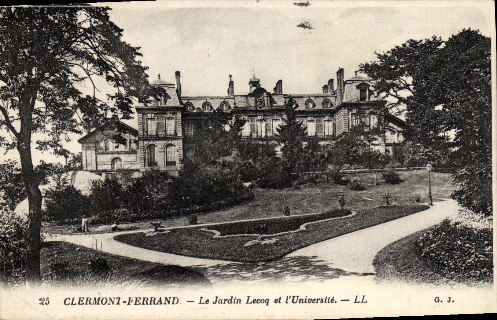 CPA Clermont Ferrand Le Jardin Lecoq Et l'Universite