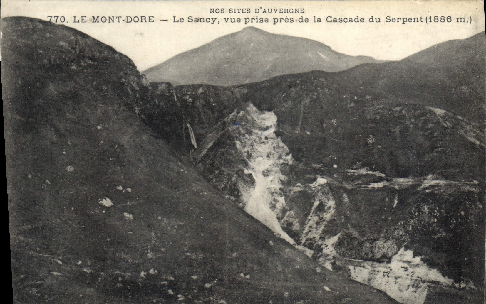 CPA Le Mont Dore Le Sancy Vue Prise Pres De La Cascade Du Serpent