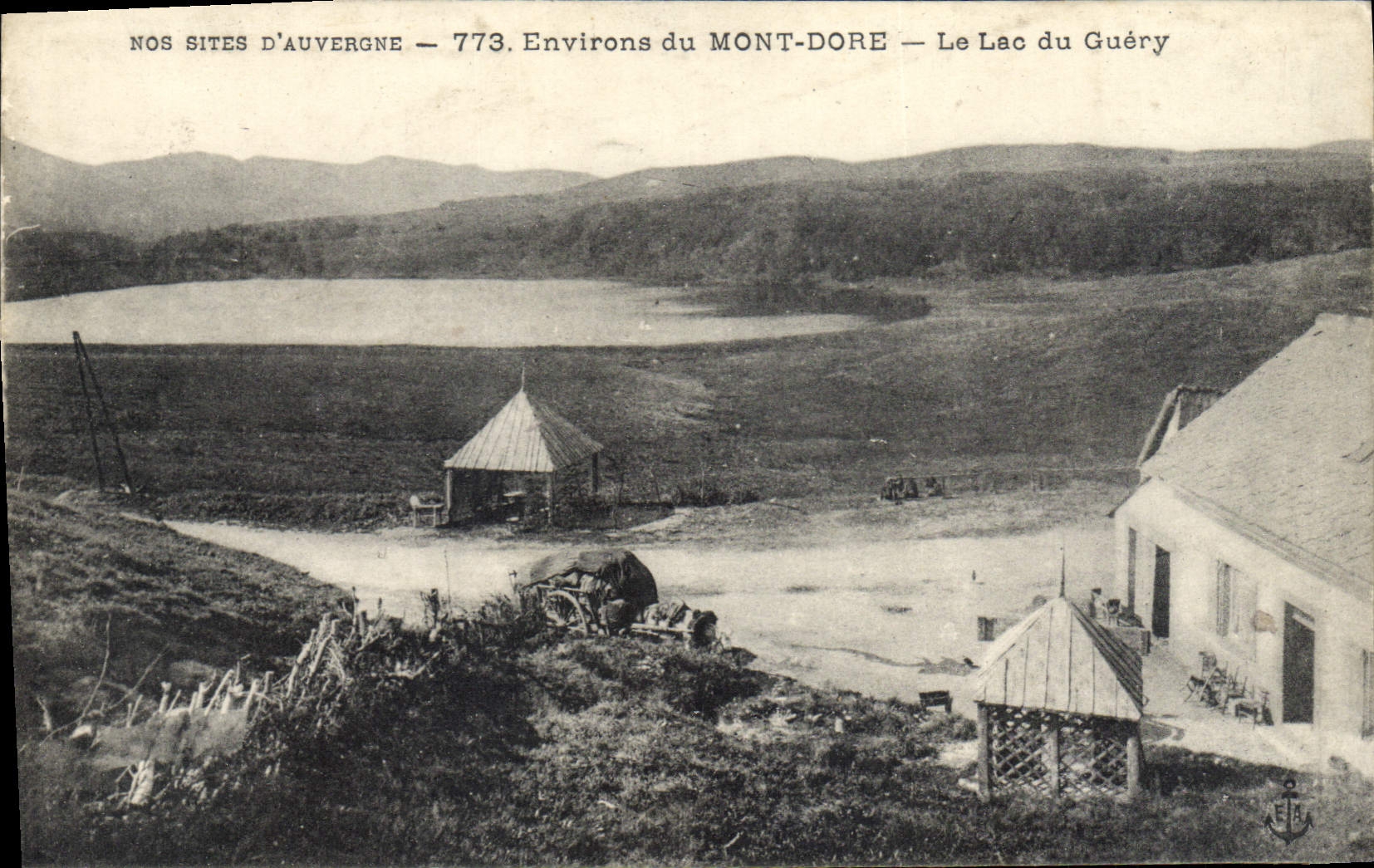 CPA L'Auvergne Mont Dore Le Lac Du Guery