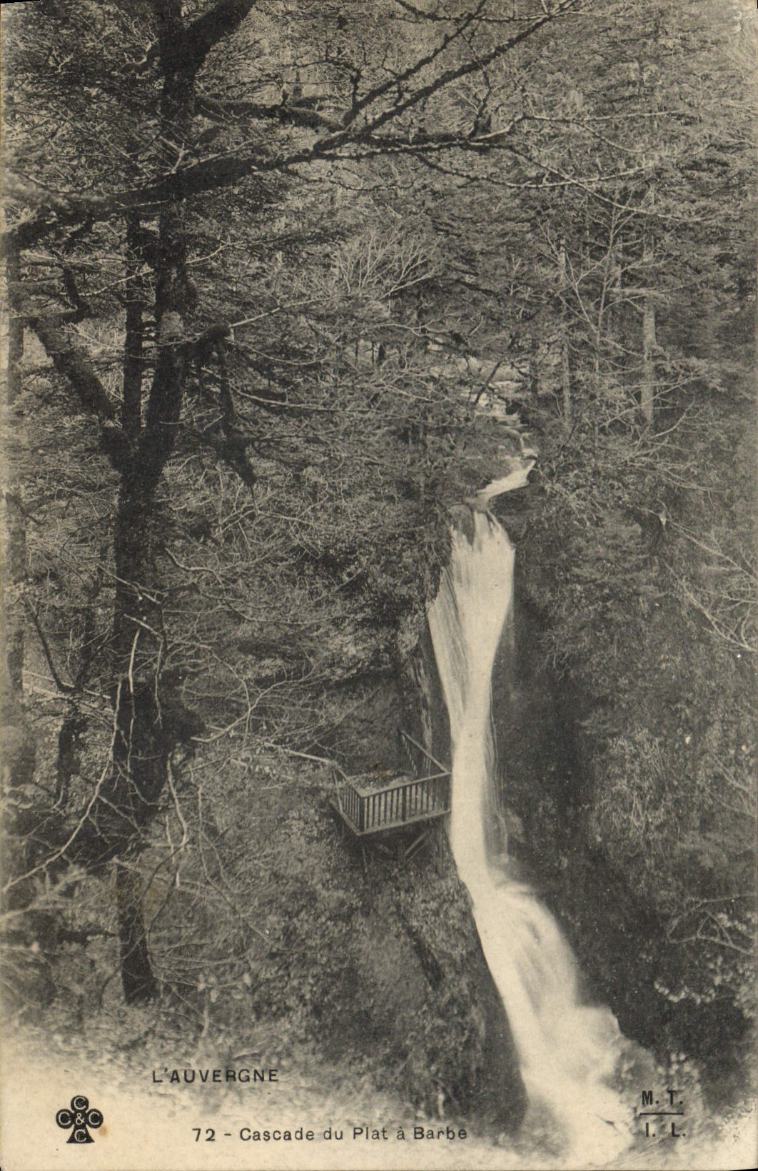 Cascade du Plat à Barbe — L'Auvergne — M.T. I.L.