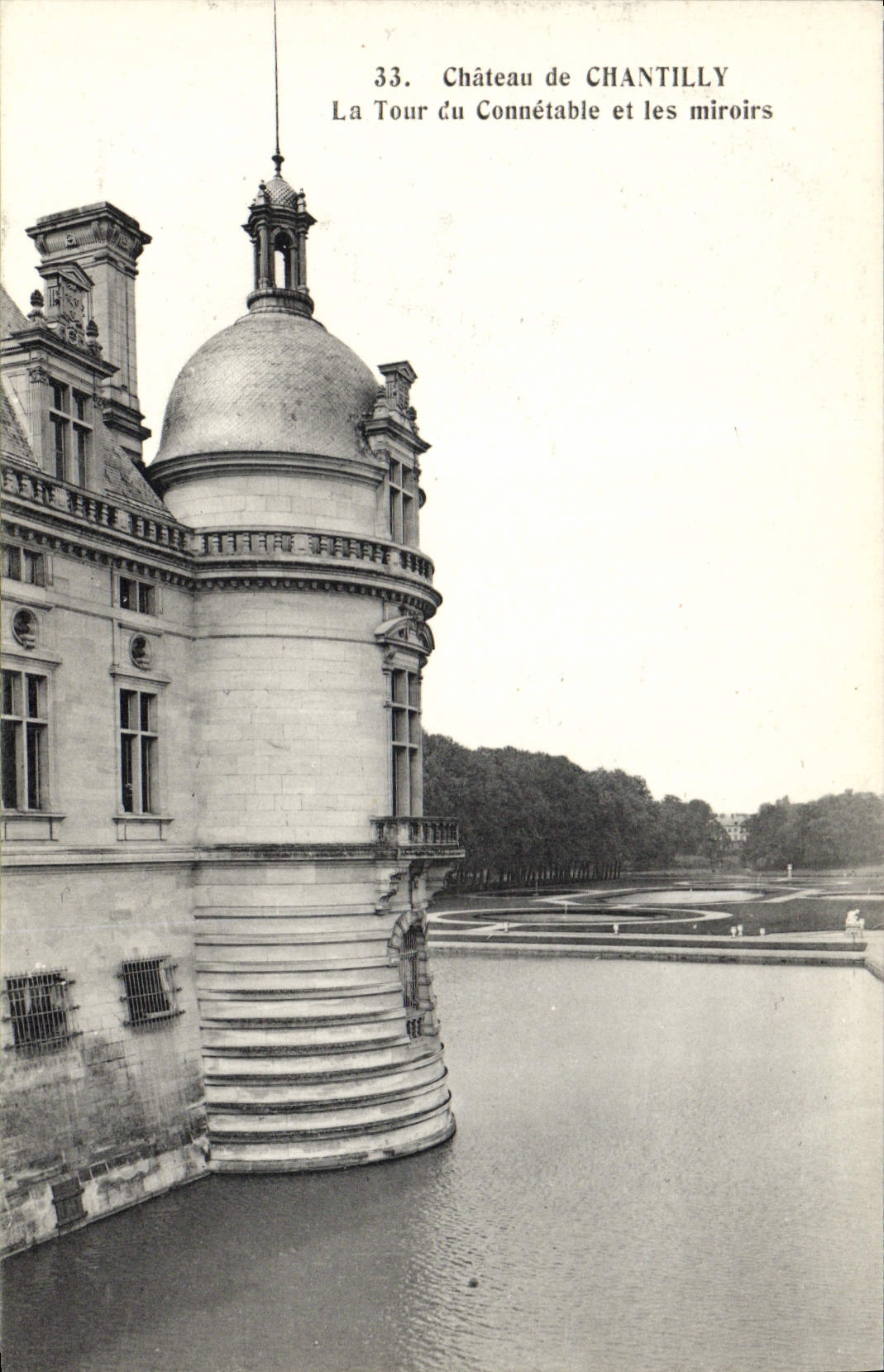 Château de Chantilly — La Tour du Connétable et les miroirs — Héliotypie Bourdier et Faucheux, Versailles
