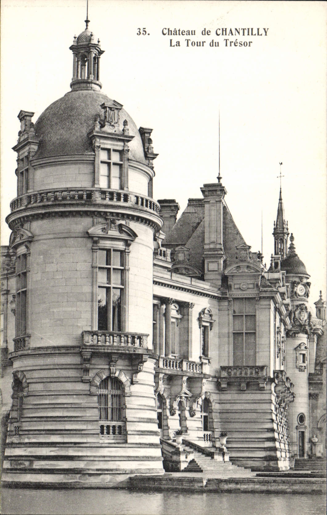 Château de Chantilly — La Tour du Trésor — Héliotypie Bourdier et Faucheux, Versailles, n°35