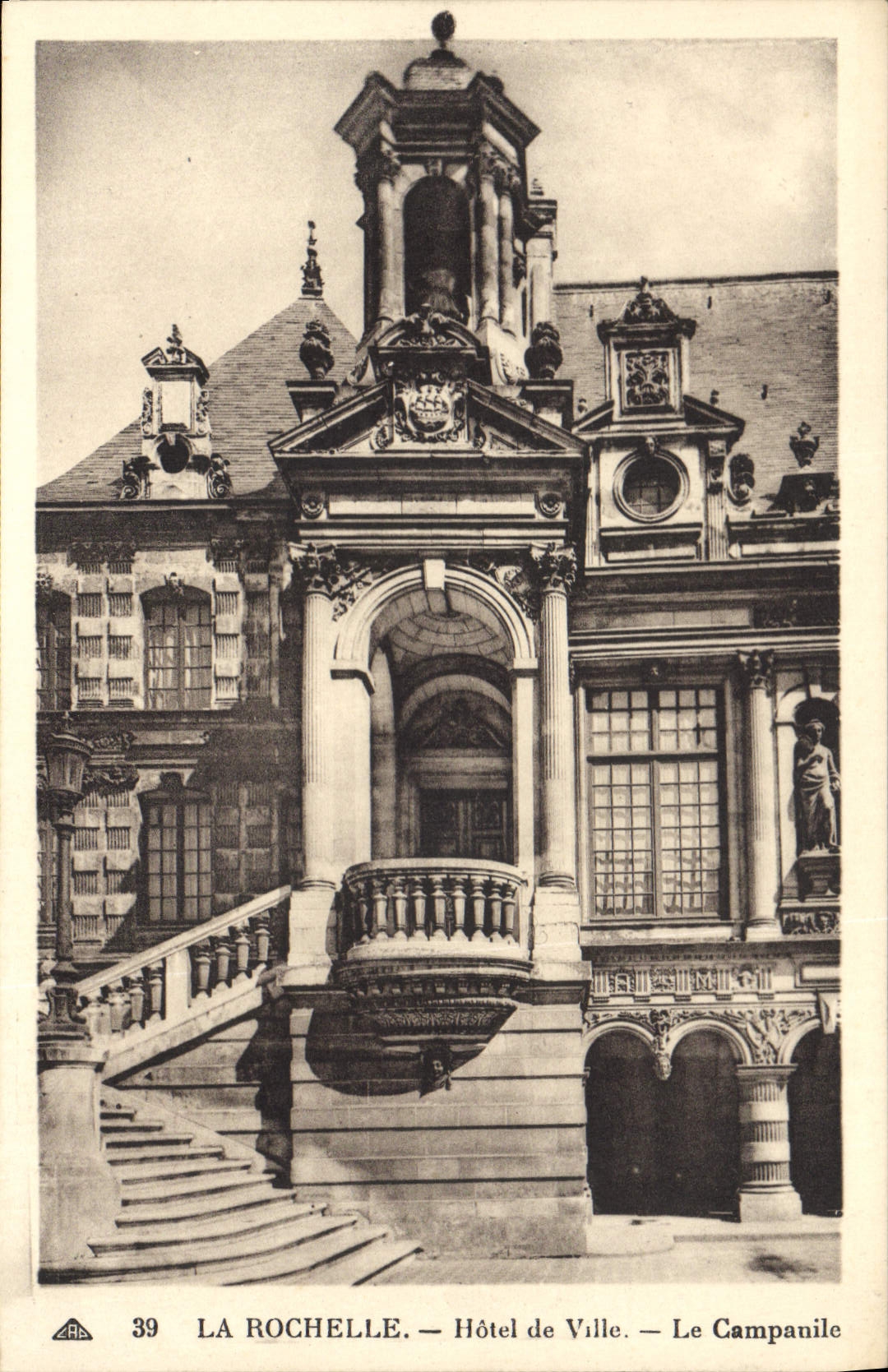 CPA La Rochelle Hotel De Ville Le Campanile