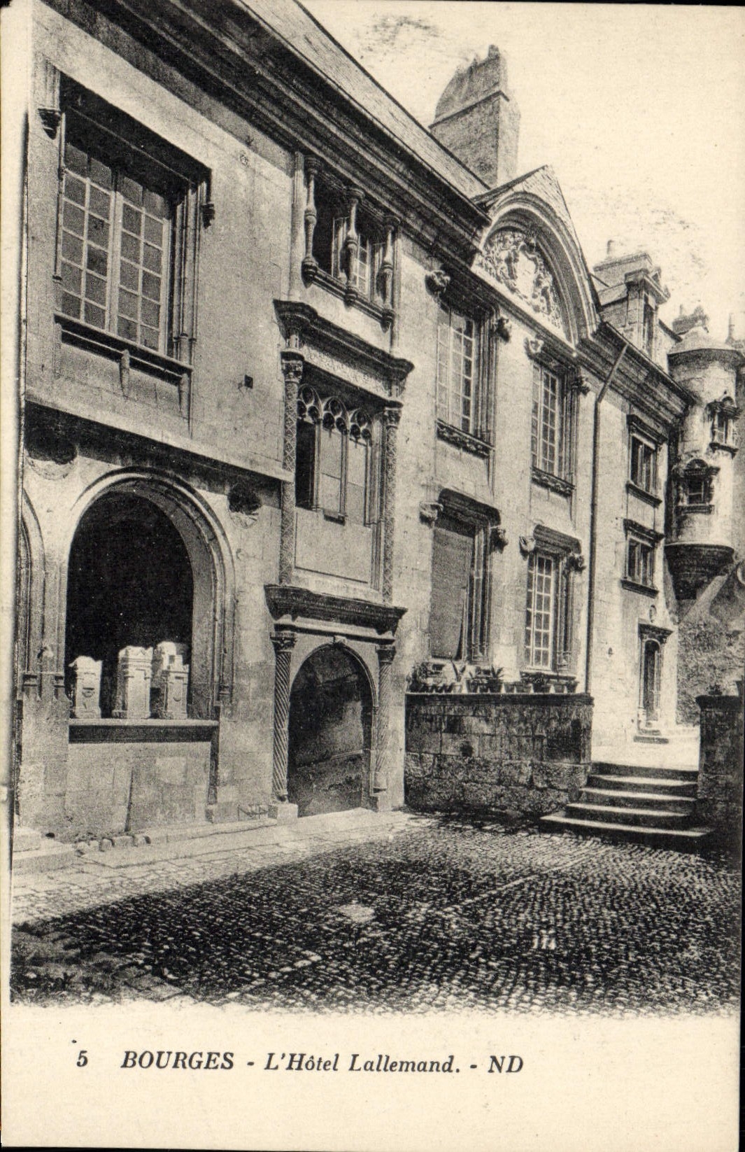 Bourges - L'Hôtel Lallemant - ND
