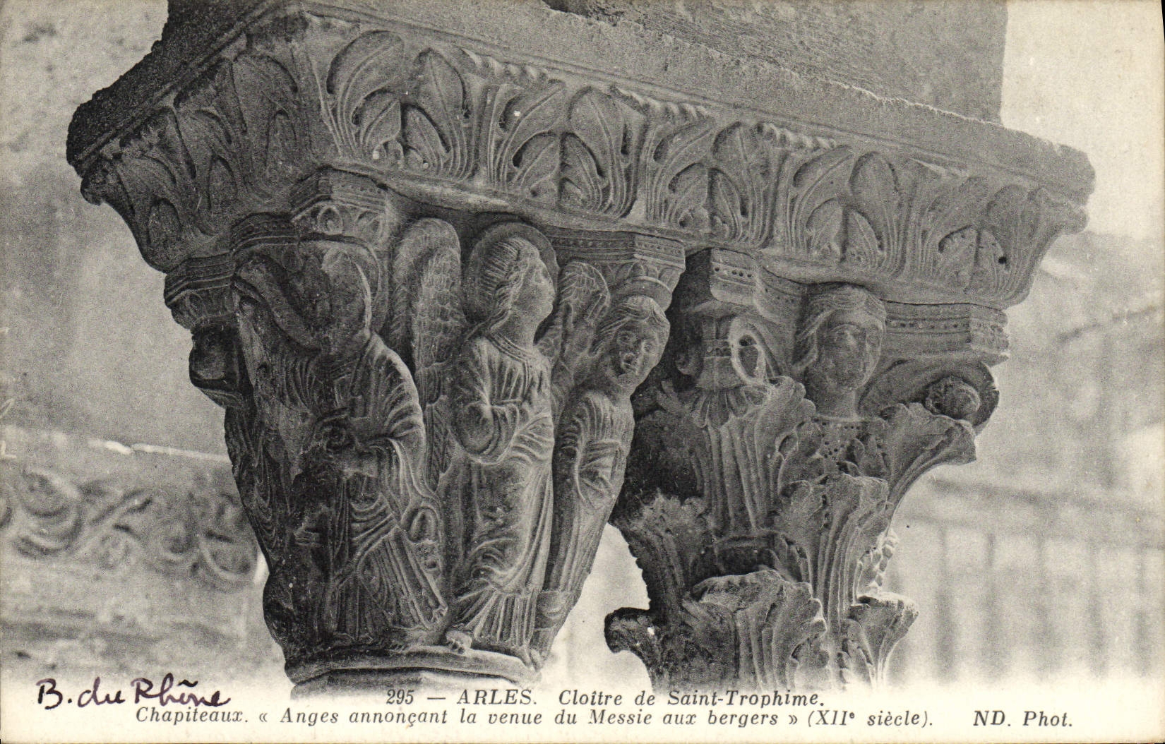 Arles — Cloître de Saint-Trophime — Chapiteaux sculptés (XIIe siècle)