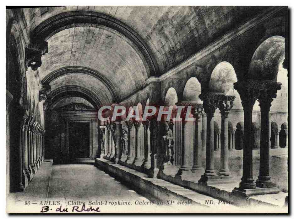 CPA Arles Cloitre Saint Trophine Galerie