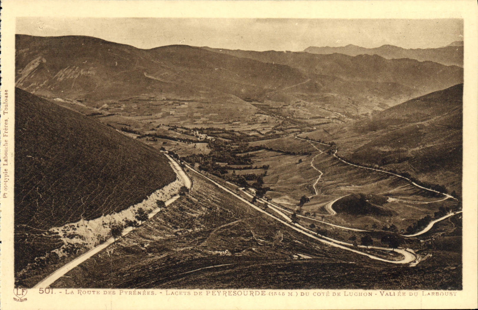 Lacets de Peyresourde (1846 m) — vue depuis le côté de Luchon — Route des Pyrénées — éditeur Labouche Frères, Toulouse, n° 501